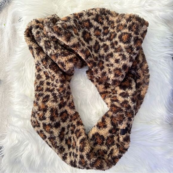 ɴᴡᴏᴛ ᴄᴀʟᴠɪɴ ᴋʟᴇɪɴ ᴘʟᴜꜱʜ ʟᴇᴏᴘᴀʀᴅ ɪɴꜰɪɴɪᴛʏ ᴄᴏᴡʟ ꜱᴄᴀʀꜰ - Picture 14 of 17